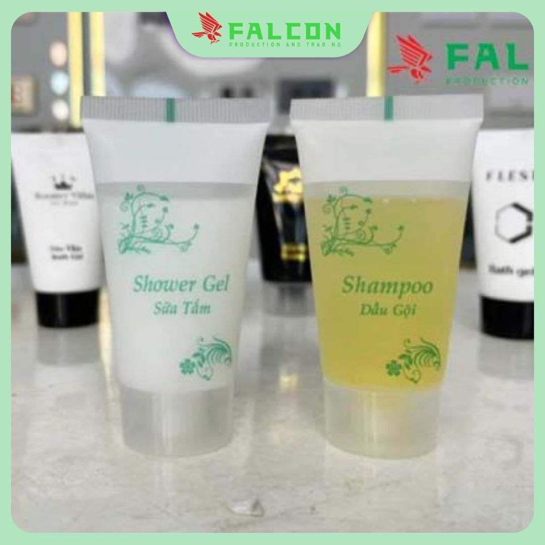 Tuýp dung dịch dầu gội sữa tắm khách nạn nhỏ gọn tiện dụng