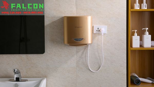 may-say-tay-tu-dong-nhap-khau-chinh-hang-cho-khach-san-1-600x342 Máy sấy tao cao cấp lịch lãm